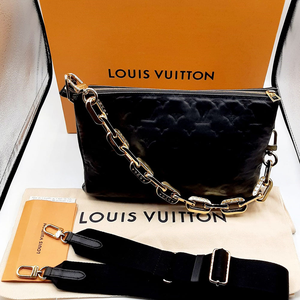 Borsa a spalla e tracolla Louis Vuitton Coussin MM nero